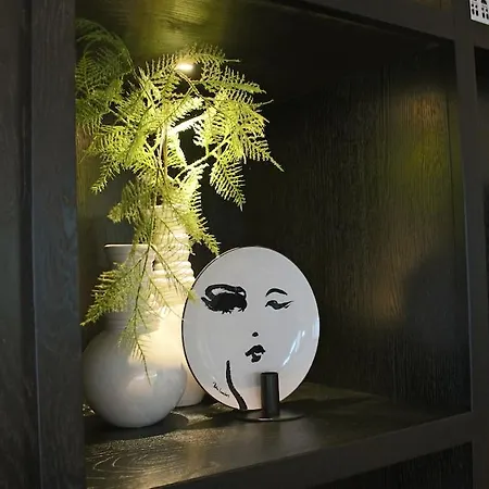 Отель Gr8 Riverside