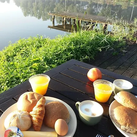 Gr8 Riverside 酒店 3*