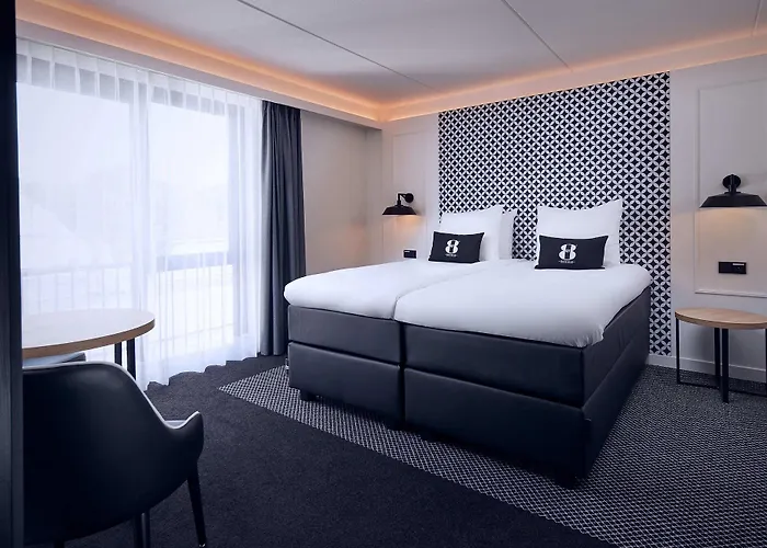 Gr8 Riverside Otel 3*