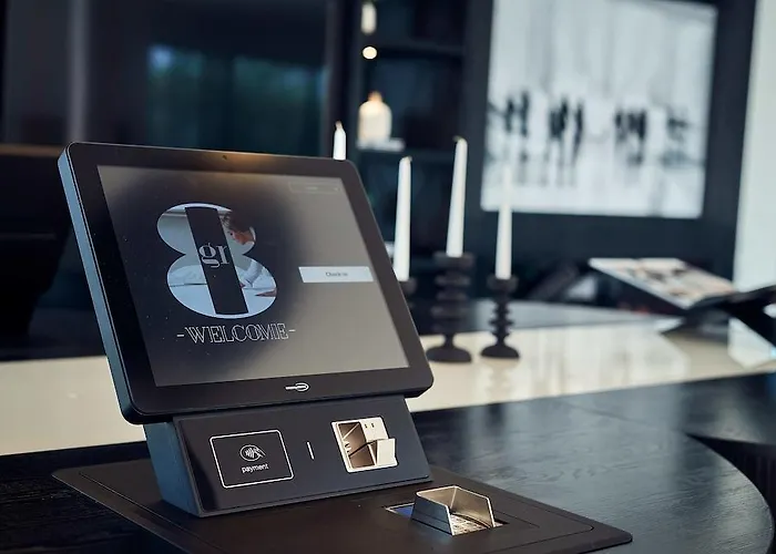 Gr8 Riverside Otel 3*