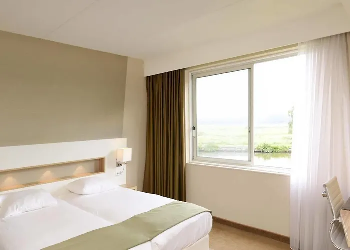 ホテル Gr8 Riverside 3*